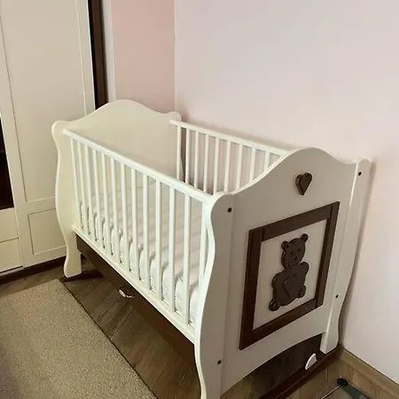 Stylish Center In Quiet Location *